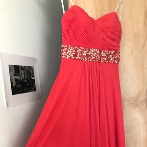 Floor-length dress